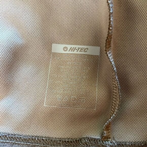 Hi-Tec pullover long sleeve athletic shirt. 1/4 zip.  Size XXL. - Picture 5 of 5